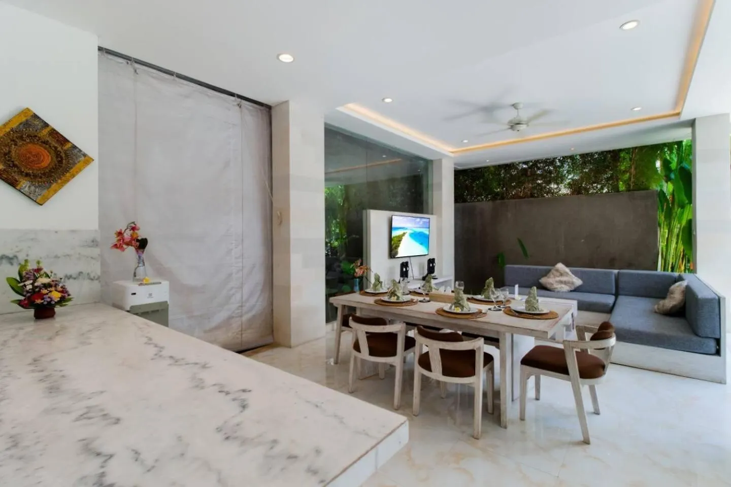 Fantastic 3 Bed Villa, Walk To Beach, Sunny Pool سمينياك 0*,
