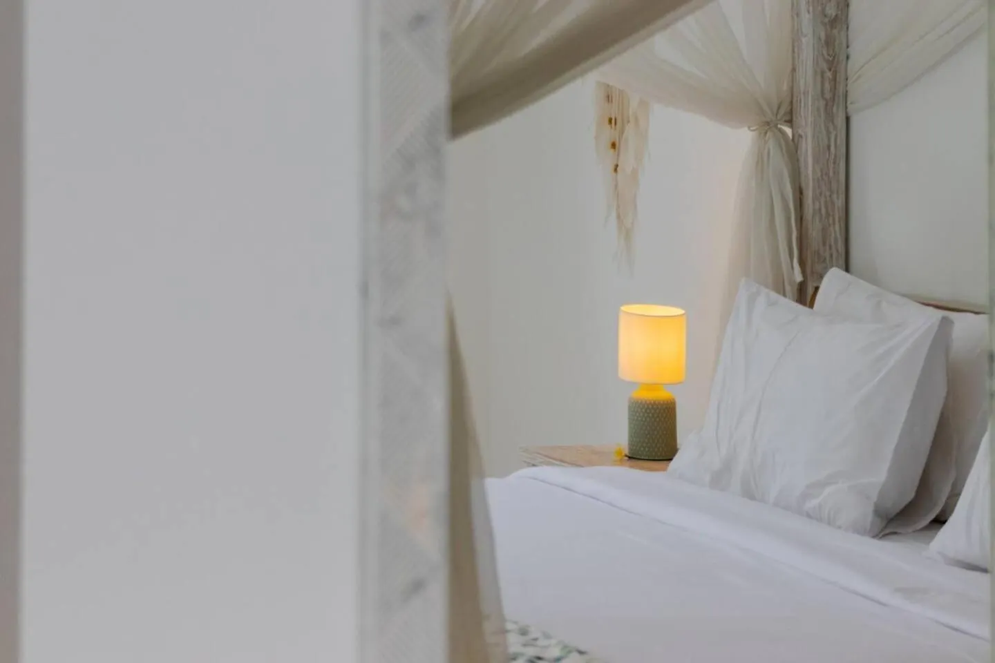 Fantastic 3 Bed Villa, Walk To Beach, Sunny Pool Seminyak Villa