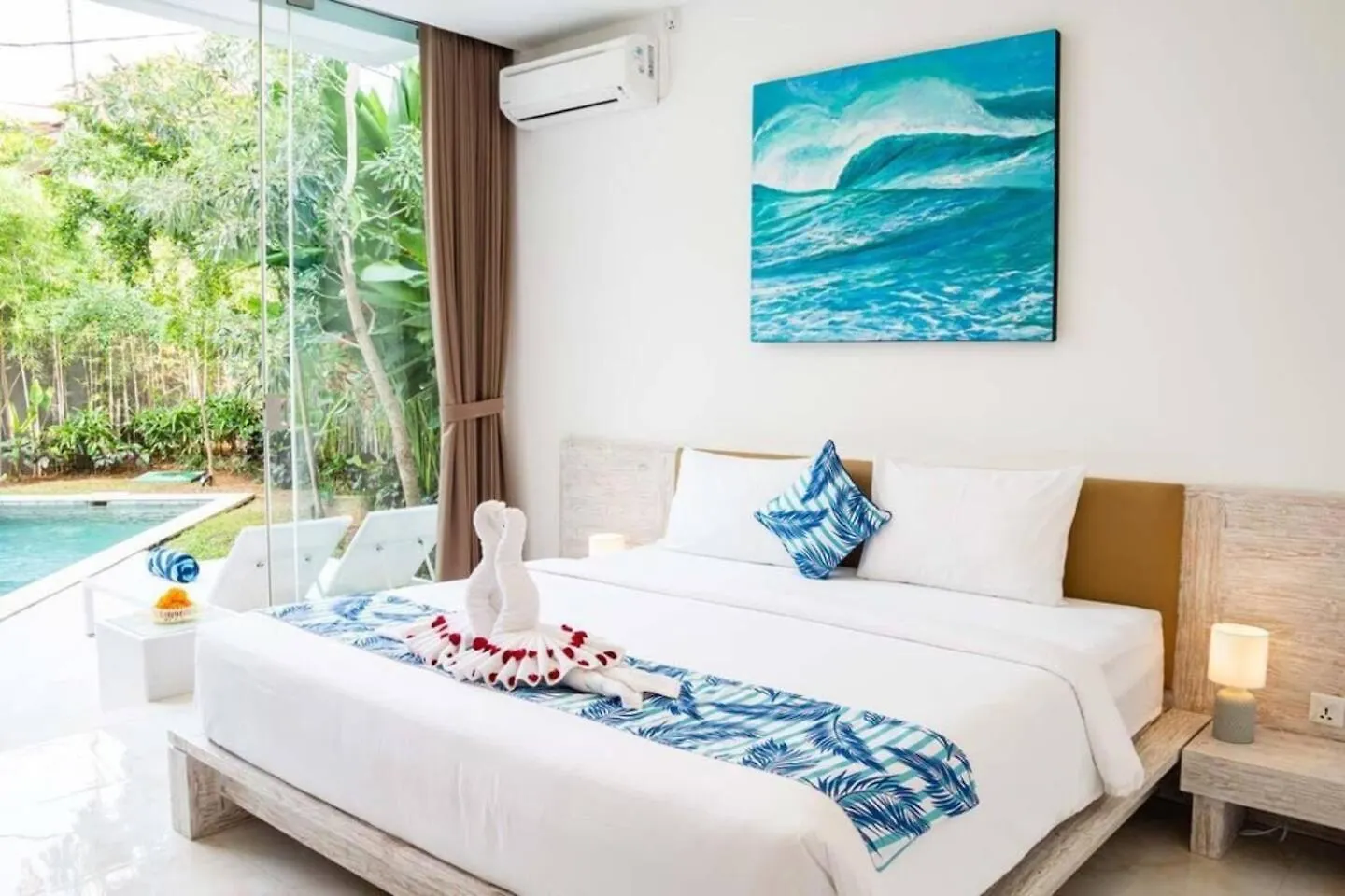 Fantastic 3 Bed Villa, Walk To Beach, Sunny Pool Seminyak Indonésia